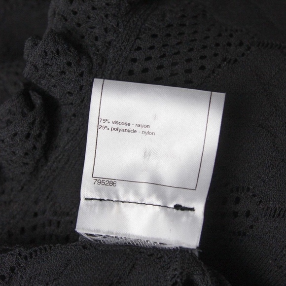 Chanel Black Lace Camelia Dress, size 8 - Picture 5 of 6